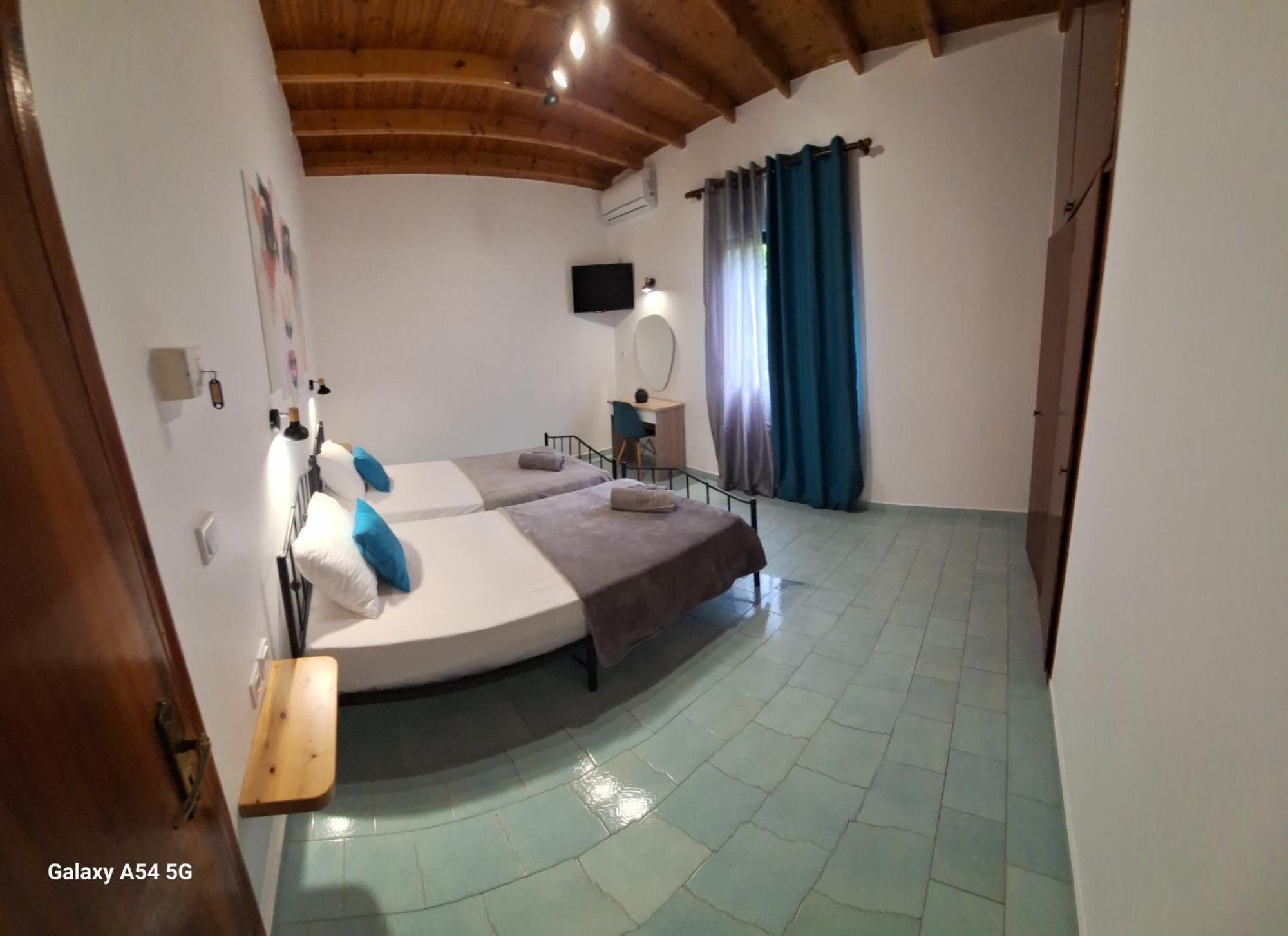 Gregory-Vassilis Apartments Dasziá Kültér fotó