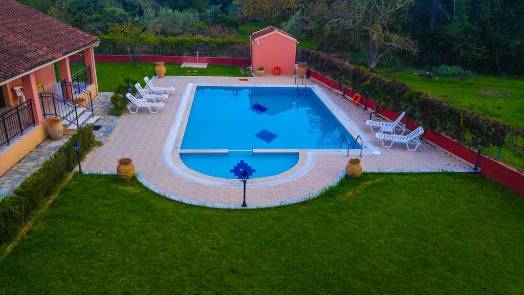 Gregory-Vassilis Apartments Dasziá Kültér fotó