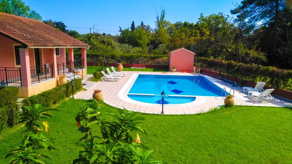 Gregory-Vassilis Apartments Dasziá Kültér fotó