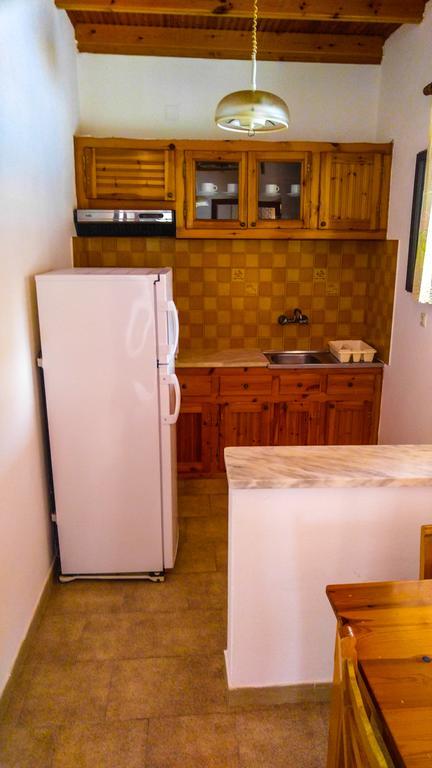 Gregory-Vassilis Apartments Dasziá Kültér fotó